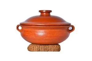 Frills & Colours Natural Eco Friendly 2 Liters Earthen Cookware